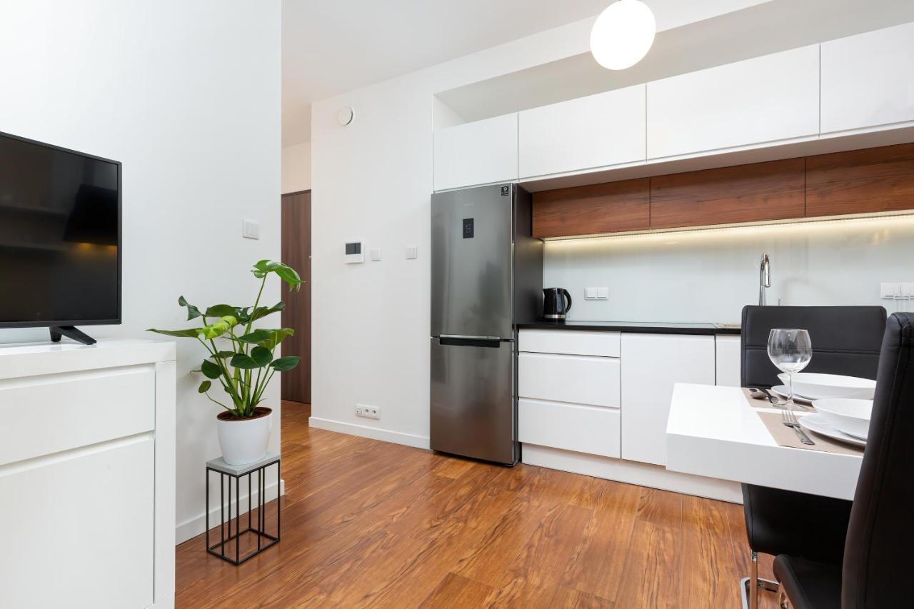 Royal City Center Mennica Residence By Noclegi Renters 华沙 外观 照片