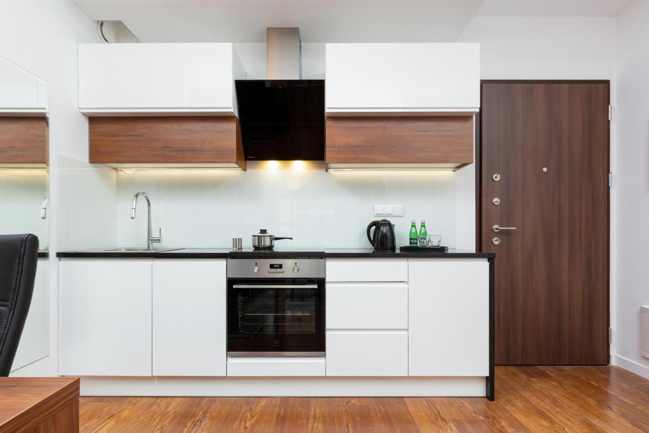 Royal City Center Mennica Residence By Noclegi Renters 华沙 外观 照片