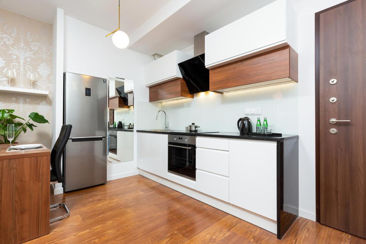 Royal City Center Mennica Residence By Noclegi Renters 华沙 外观 照片