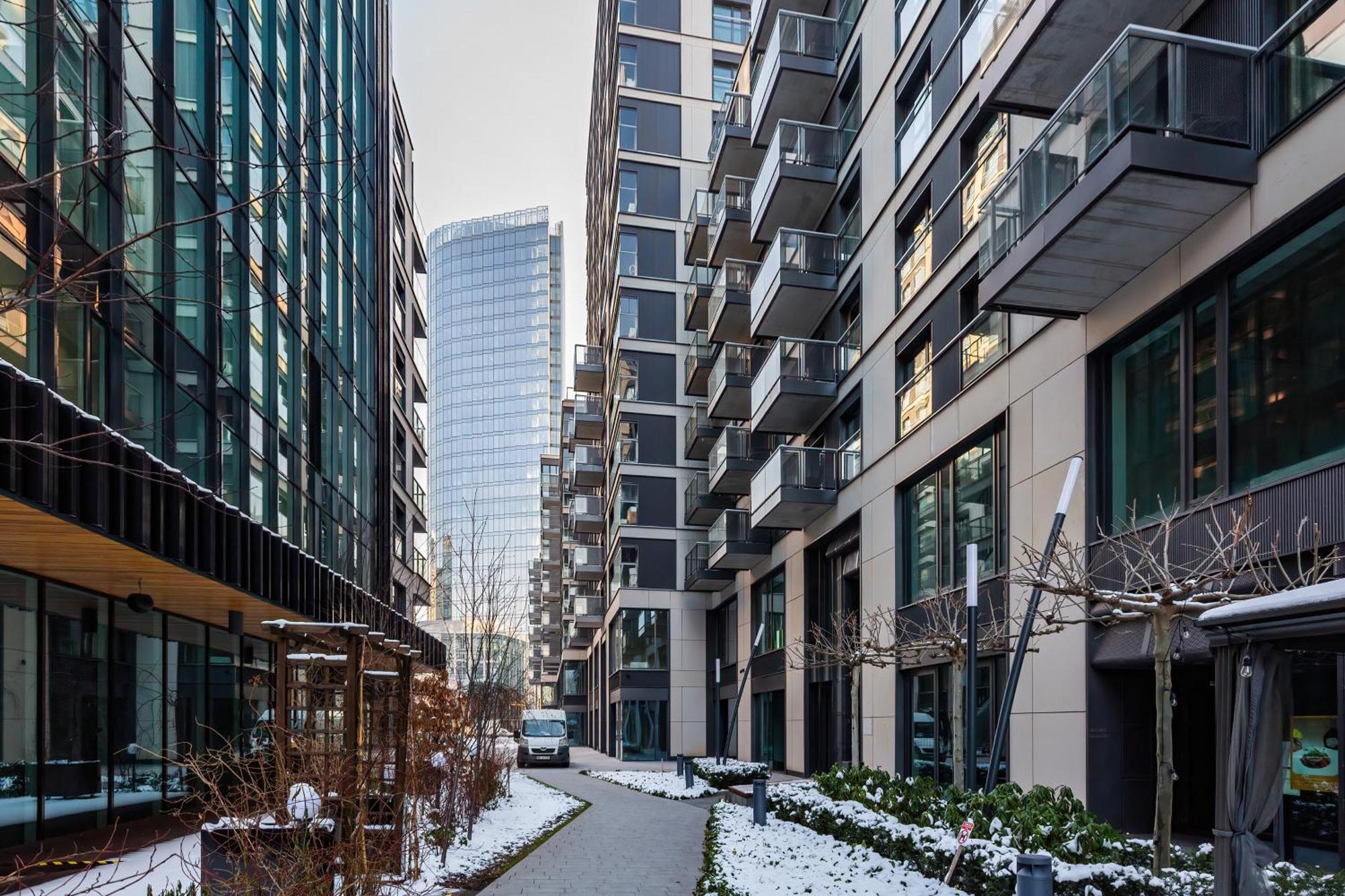 Royal City Center Mennica Residence By Noclegi Renters 华沙 外观 照片