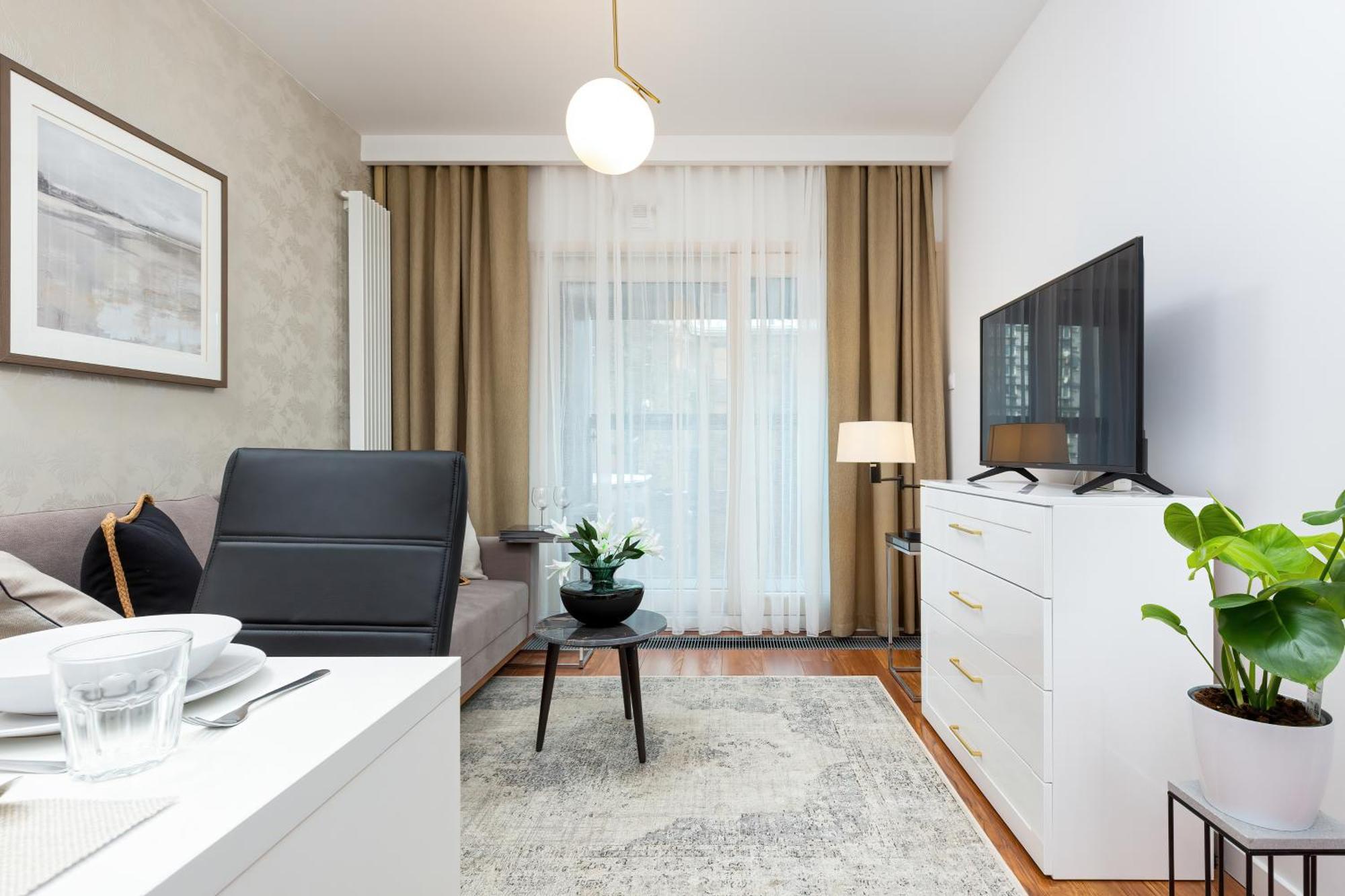 Royal City Center Mennica Residence By Noclegi Renters 华沙 外观 照片